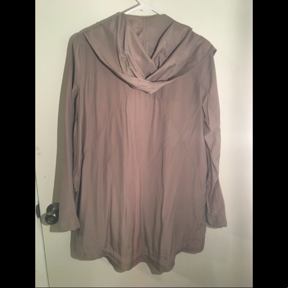 Express Lightweight Jacket - image 5